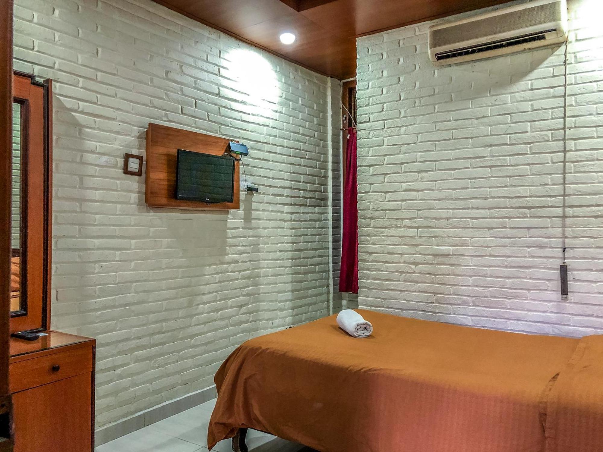 Arys Garden Hotel Yogyakarta Exterior foto