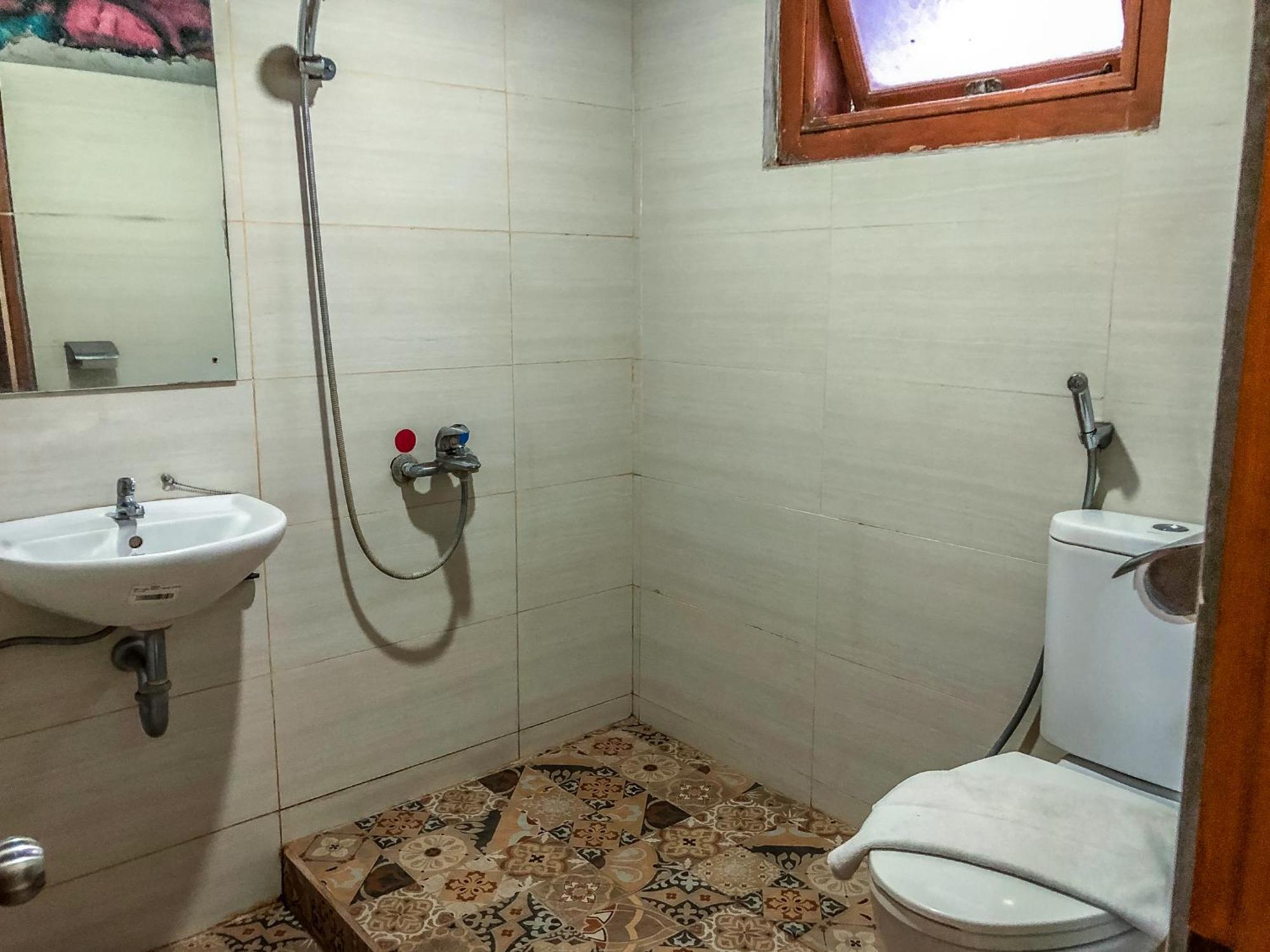 Arys Garden Hotel Yogyakarta Exterior foto