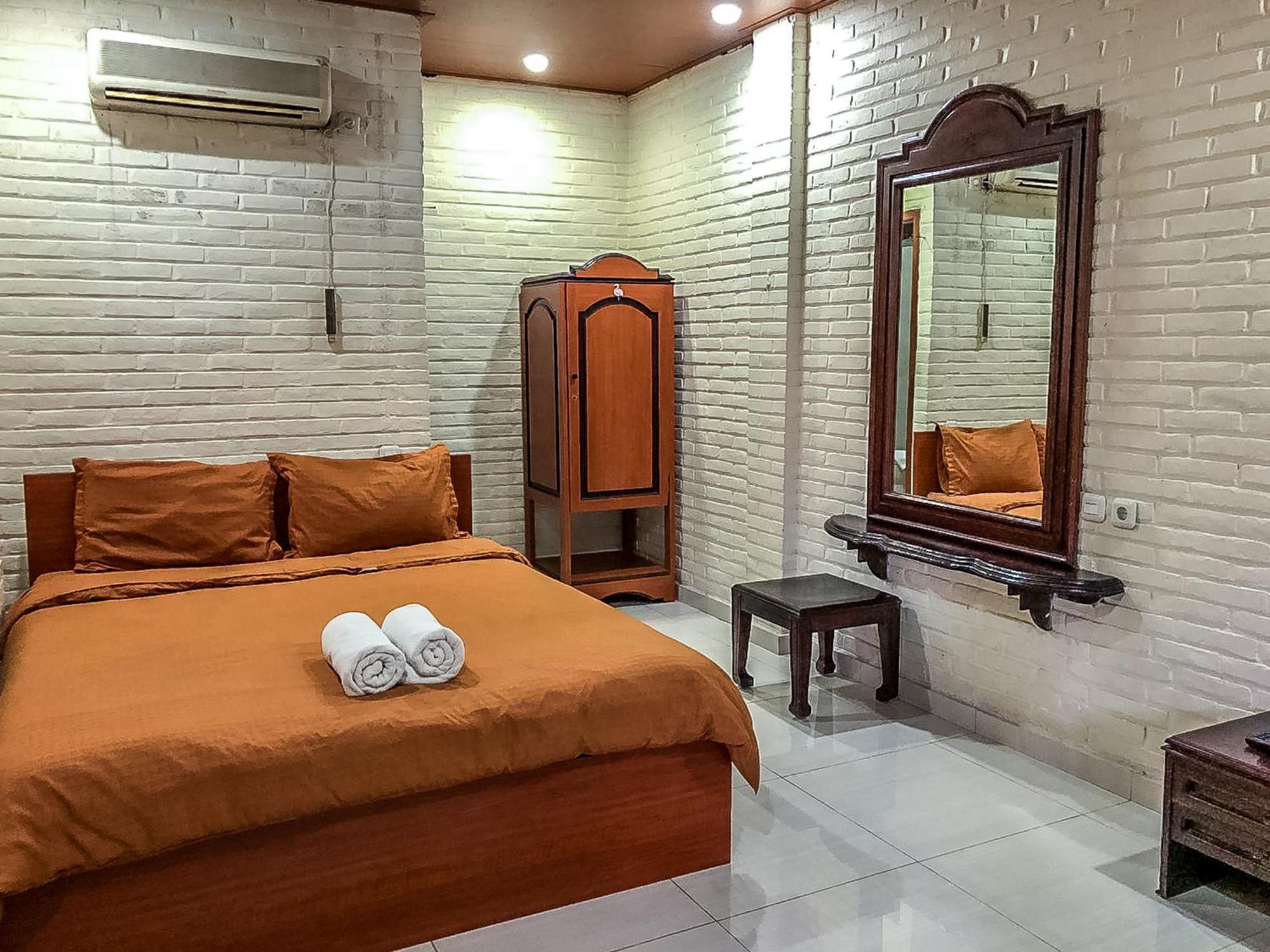 Arys Garden Hotel Yogyakarta Exterior foto